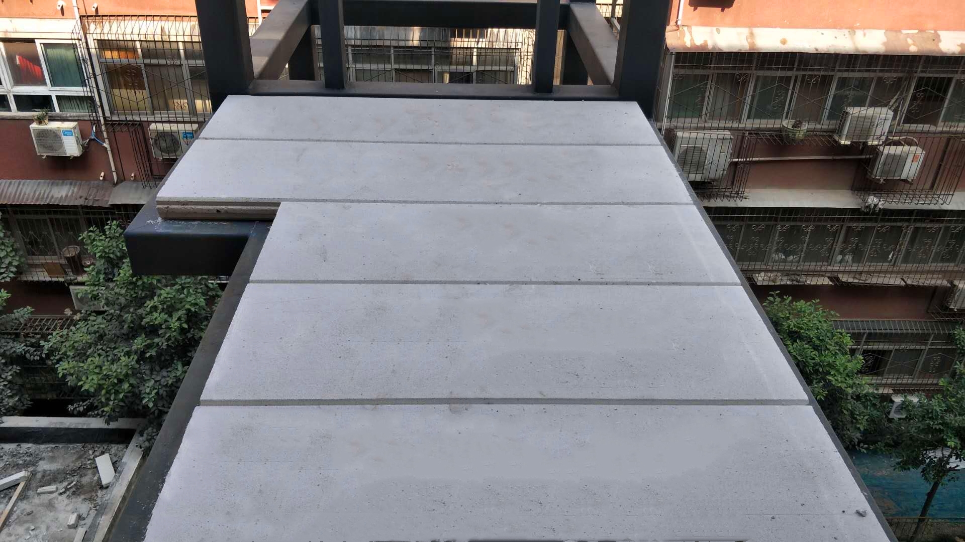 輕質(zhì)蒸壓加氣混凝土<a href='http://m.21daikuan.cn/cp/e/' target='_blank'><u>樓板</u></a>安裝效果